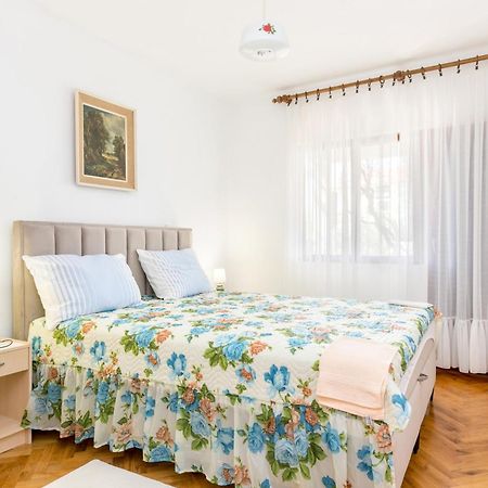Apartments By The Sea Okrug Gornji, Ciovo - 1069 Trogir Exterior foto