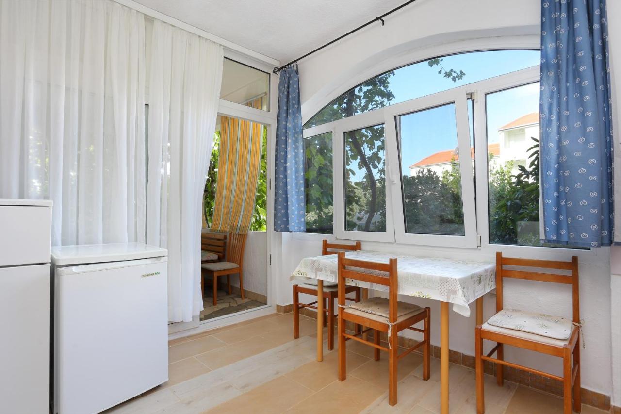 Apartments By The Sea Okrug Gornji, Ciovo - 1069 Trogir Exterior foto