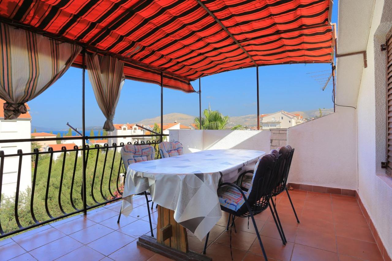 Apartments By The Sea Okrug Gornji, Ciovo - 1069 Trogir Exterior foto